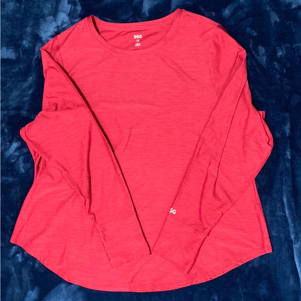 DSG athletic top